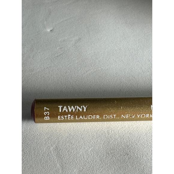 NEW Estee Lauder Lip Defining Pencil; Tawny - Picture 3 of 3